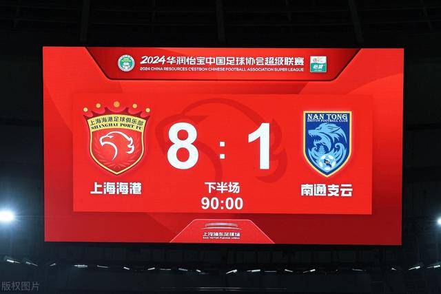 主攻手！特林布尔半场8中5砍下全队最高16分 填满数据栏